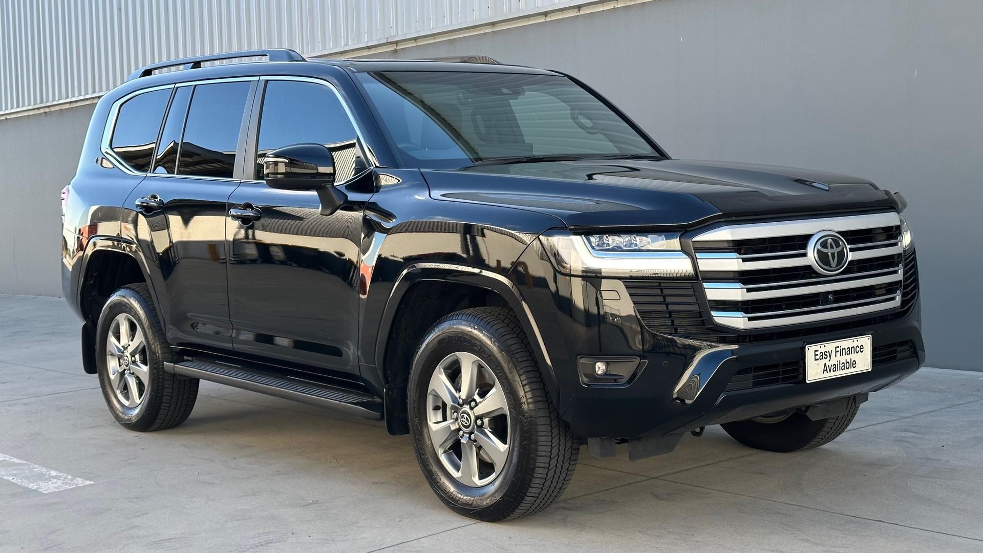 Toyota Landcruiser image 2