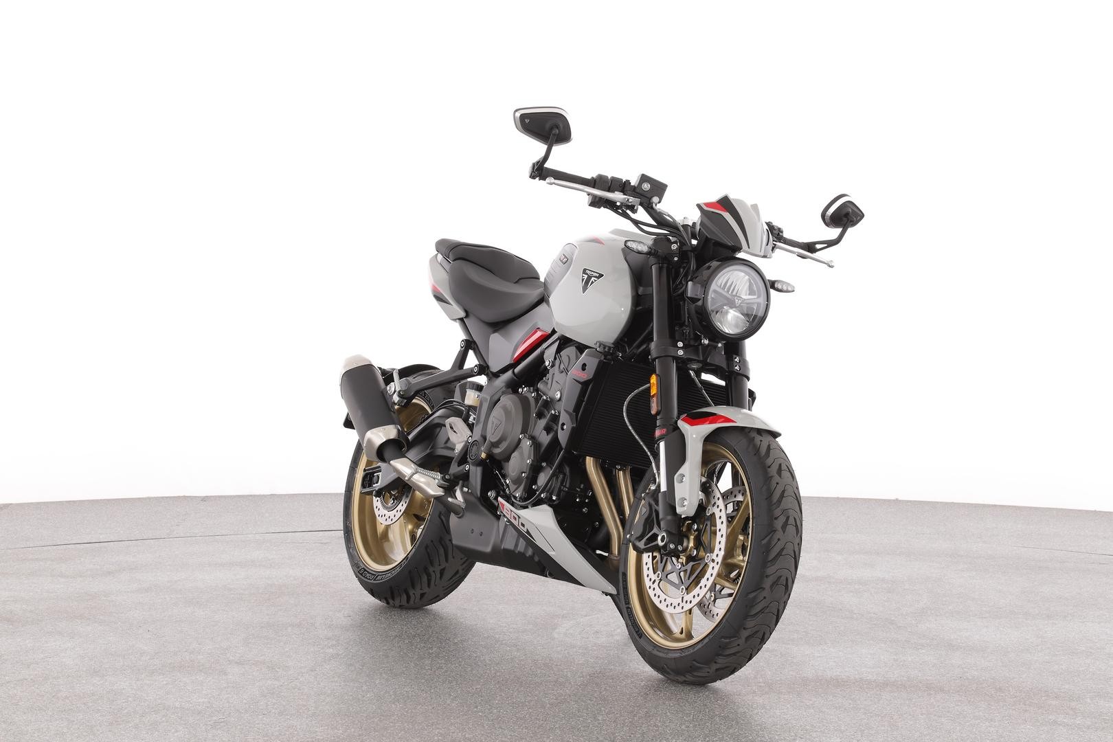 Triumph Trident 800 image 2