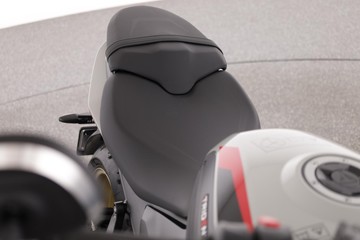 https://dvg-vehicle-assets.s3.amazonaws.com/TRID800GREY/5silyrrrkckqfp12bcoocdk3c.jpg