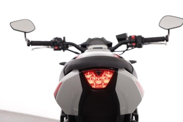 https://dvg-vehicle-assets.s3.amazonaws.com/TRID800GREY/60vvdr3t4l0bx9wycakel7i5d.jpg
