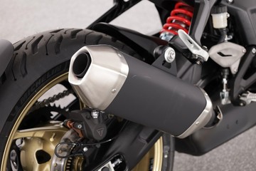 https://dvg-vehicle-assets.s3.amazonaws.com/TRID800GREY/bq5p8uezdgi2jal5sfbkv7ic.jpg