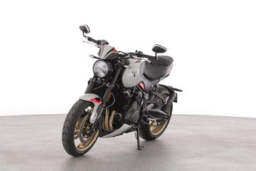 https://dvg-vehicle-assets.s3.amazonaws.com/TRID800GREY/f3f9tt6jgktlexhn76xz3zjmg.jpg