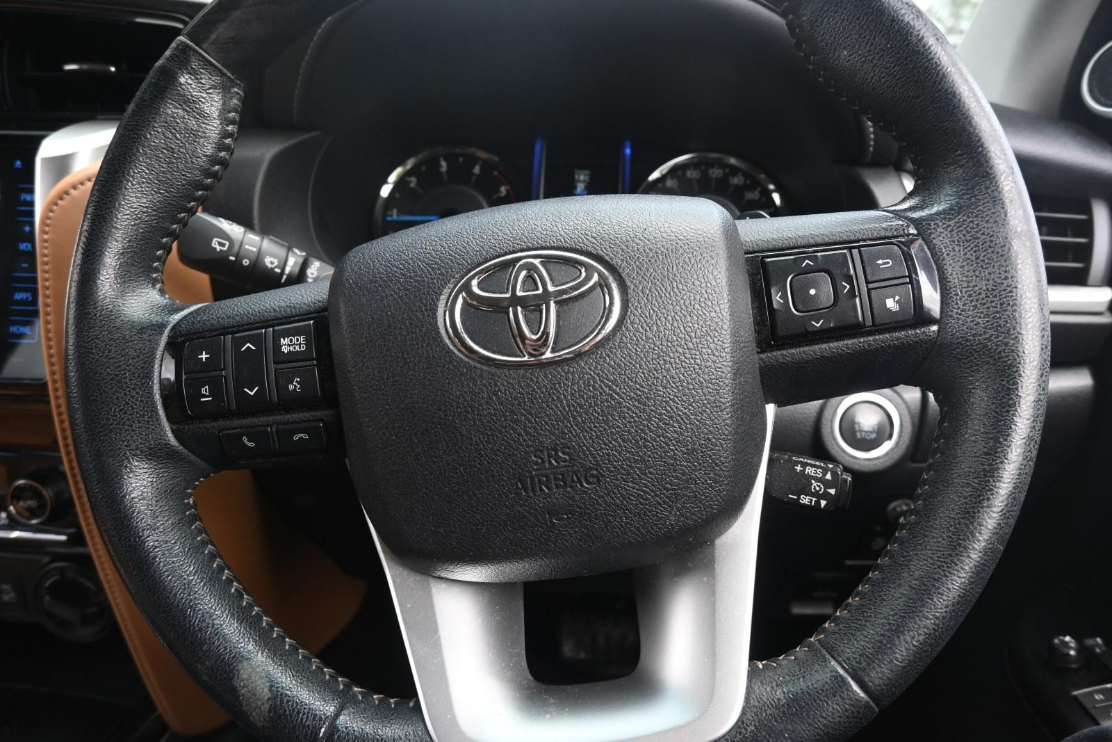 Toyota Fortuner image 4