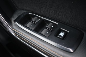 https://dvg-vehicle-assets.s3.amazonaws.com/U12841/kux99dd2up5ia8t1xk5j2elw.jpg