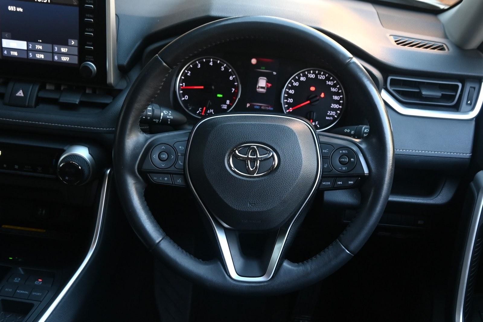Toyota Rav4 image 4