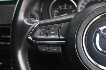 https://dvg-vehicle-assets.s3.amazonaws.com/U13728/80v3m5sd31u4huarjjxihrtdv.jpg