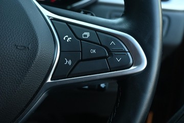 https://dvg-vehicle-assets.s3.amazonaws.com/U13827/ce7t0ofzrguql6azqqp865jwm.jpg
