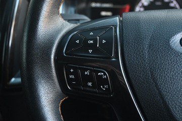 https://dvg-vehicle-assets.s3.amazonaws.com/U13953/c8phug6hvdvm3av2arn6ss37j.jpg