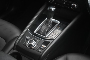 https://dvg-vehicle-assets.s3.amazonaws.com/U13992/celfs0o9hynsv4vveb9tfei2u.jpg