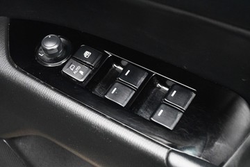 https://dvg-vehicle-assets.s3.amazonaws.com/U13992/dtn75rq9xy9dw4o42l9c334as.jpg