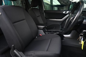 https://dvg-vehicle-assets.s3.amazonaws.com/U14125/6dzu9918r1ekmxyy36fxb86a1.jpg