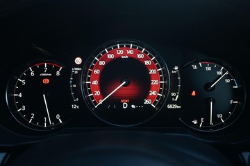 https://dvg-vehicle-assets.s3.amazonaws.com/U14148/eukkm0nbe3uxk00yz1mvzfmgc.jpg
