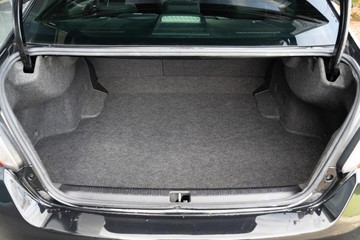 https://dvg-vehicle-assets.s3.amazonaws.com/U14323/3wr2tagl337rh0d7gvky7xpp4.jpg