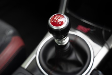 https://dvg-vehicle-assets.s3.amazonaws.com/U14323/86phxh9dw8w89efwedvsqxlif.jpg