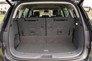 https://dvg-vehicle-assets.s3.amazonaws.com/U14395/1rr68ky2k3oq0kx67b6396s9l.jpg