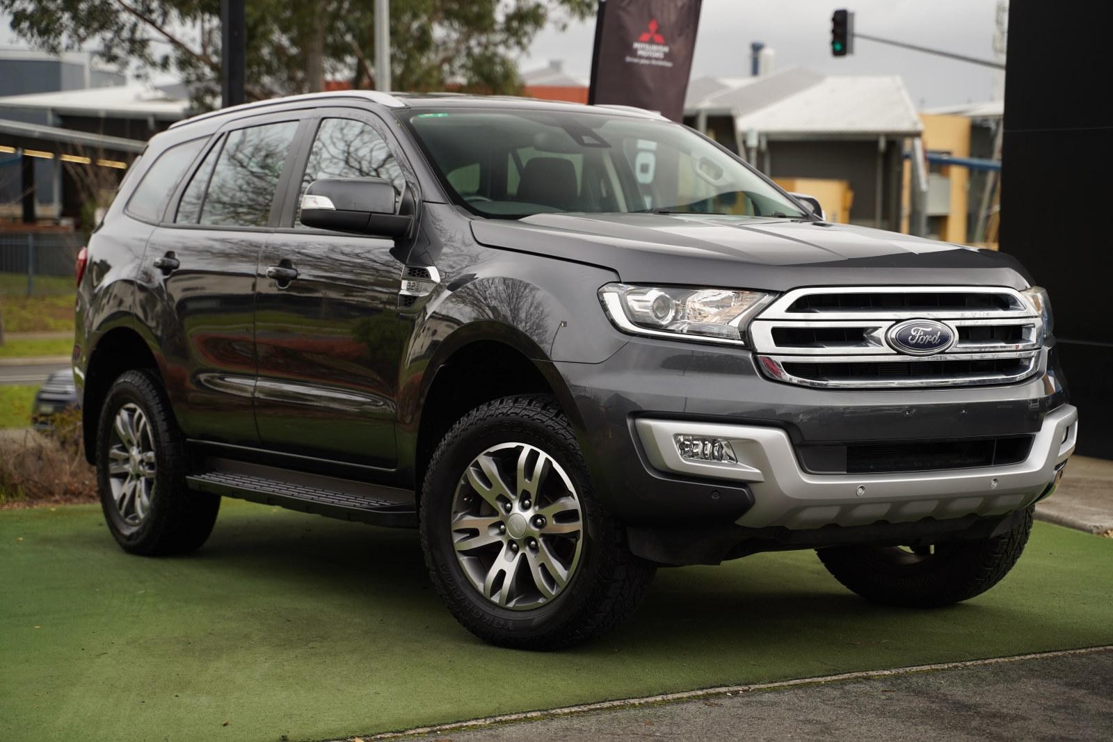 Ford Everest image 1