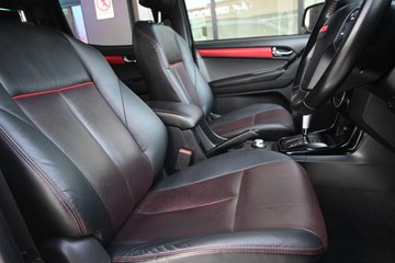 https://dvg-vehicle-assets.s3.amazonaws.com/U14414/19s6la3el506o5vxo6t1vsxn0.jpg