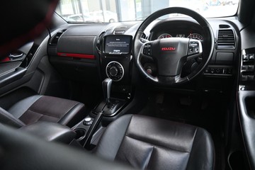 https://dvg-vehicle-assets.s3.amazonaws.com/U14414/ax8h9et7e751601cdhc3ou9id.jpg