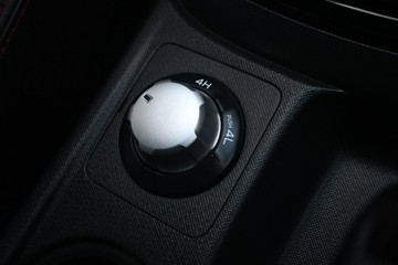 https://dvg-vehicle-assets.s3.amazonaws.com/U14414/ey5u0jz2k3tnf32e1kwsw8127.jpg