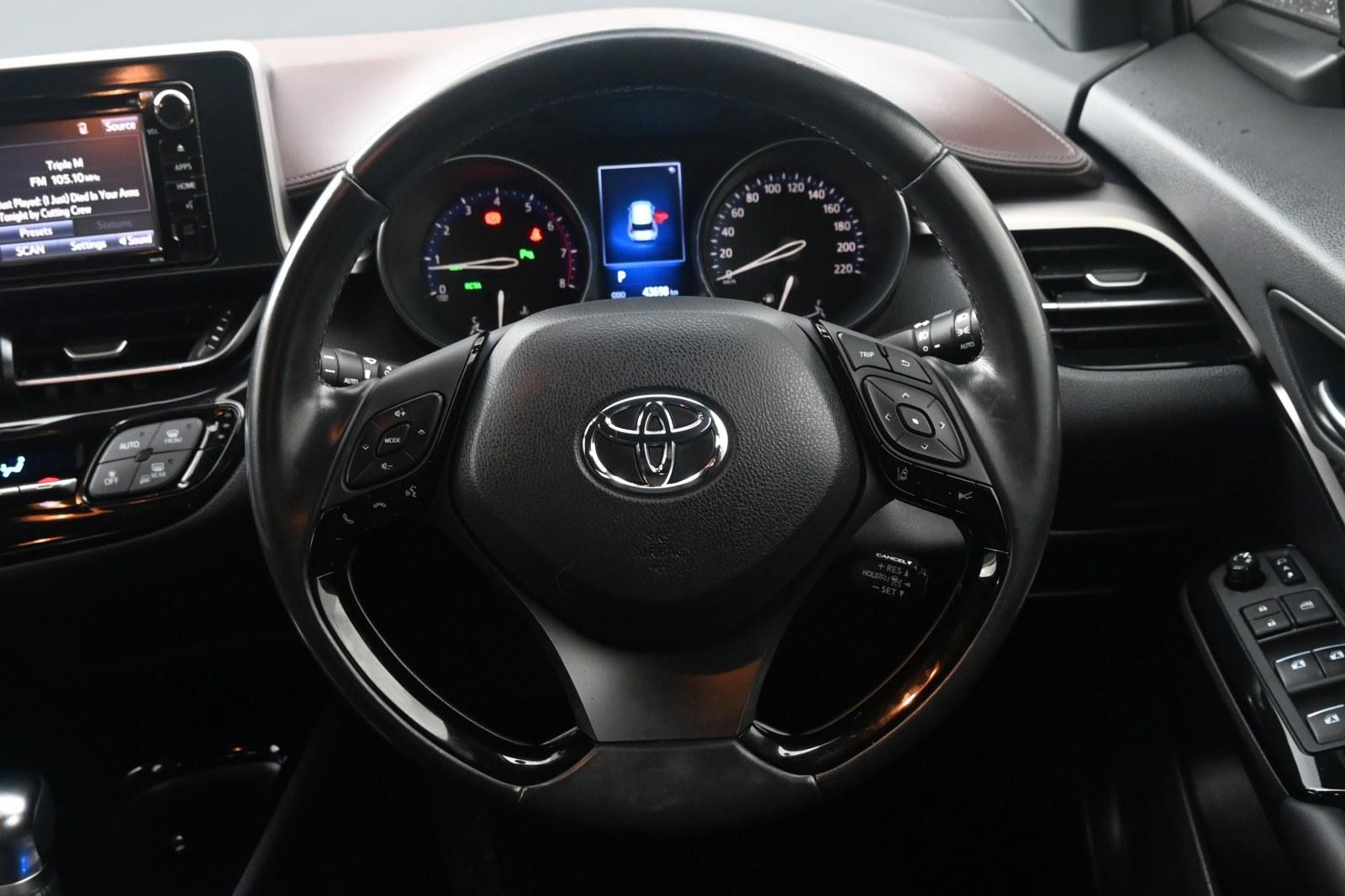 Toyota C-hr image 4