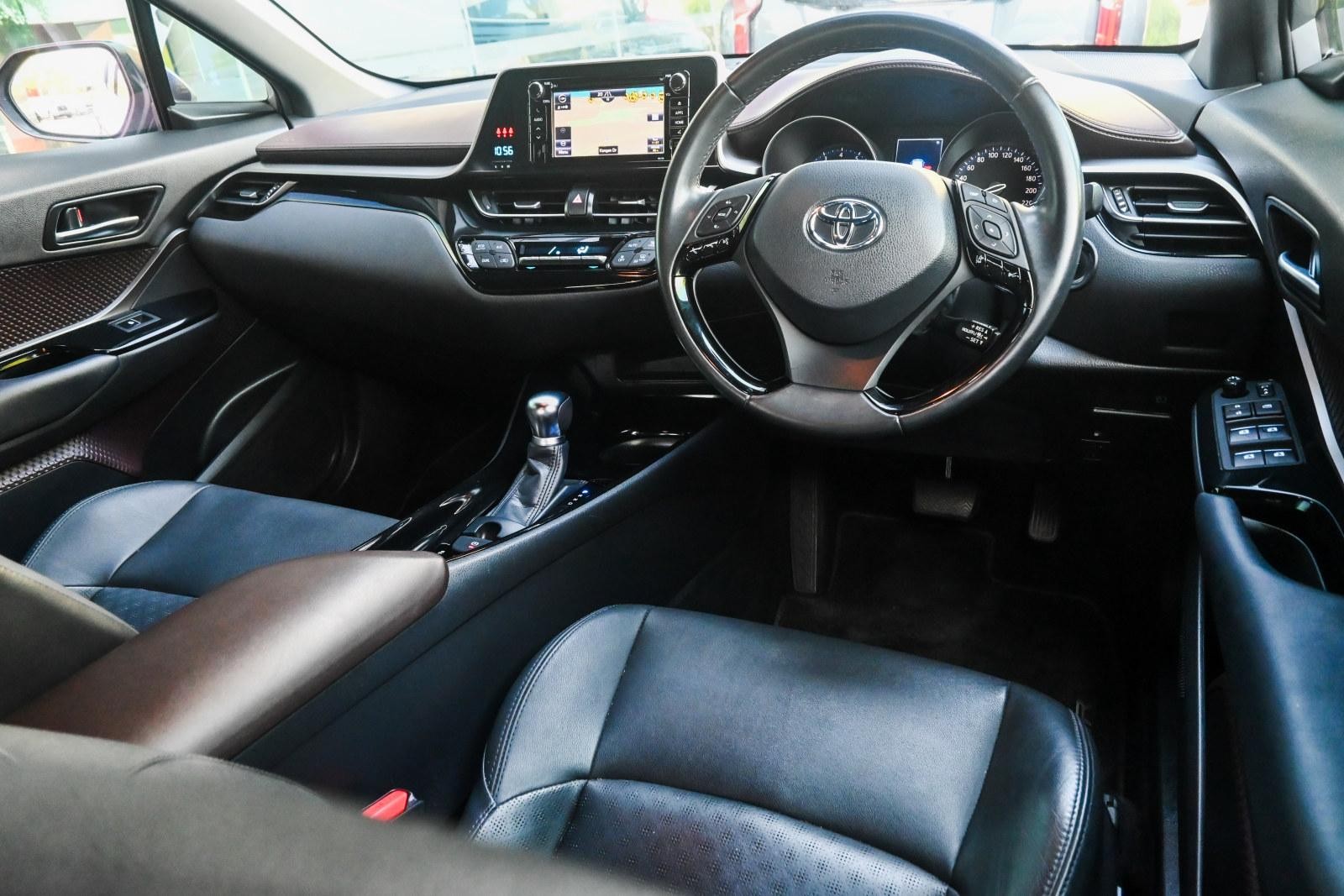 Toyota C-hr image 3