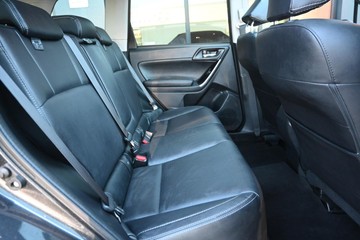 https://dvg-vehicle-assets.s3.amazonaws.com/U14439/2uj706psrpa2a7fwih9gvj27g.jpg