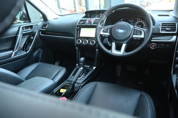 https://dvg-vehicle-assets.s3.amazonaws.com/U14439/ed6hovjprczbcbvavedsx72o8.jpg