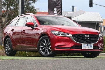 https://dvg-vehicle-assets.s3.amazonaws.com/U14447/5p3tu4f6l1yani5i8e14t5lmb.jpg