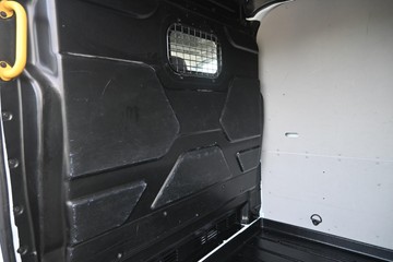 https://dvg-vehicle-assets.s3.amazonaws.com/U14470/5w0kgtynaeq3i4ayyapzw04k9.jpg