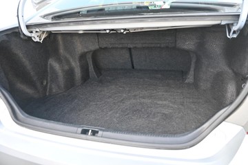 https://dvg-vehicle-assets.s3.amazonaws.com/U14510/ccm486e2p5c5ryja6a4pfe89z.jpg
