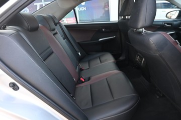 https://dvg-vehicle-assets.s3.amazonaws.com/U14510/cyud5i92xv77ped490pausimj.jpg