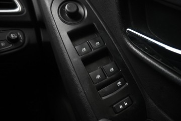 https://dvg-vehicle-assets.s3.amazonaws.com/U14566/8uje6w2ibuy9lztuon4up7vt7.jpg