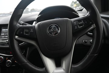 https://dvg-vehicle-assets.s3.amazonaws.com/U14566/bed2uzv8qk6xl538yyfegw743.jpg