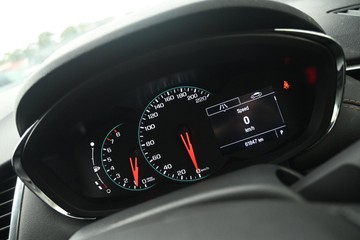 https://dvg-vehicle-assets.s3.amazonaws.com/U14566/c9vcolyj0cn4d317fn45ryxv6.jpg