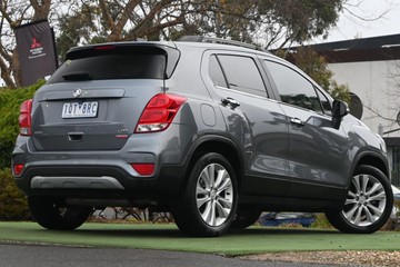 https://dvg-vehicle-assets.s3.amazonaws.com/U14566/f8pqwgevf2dzfszigt2kjc8t.jpg