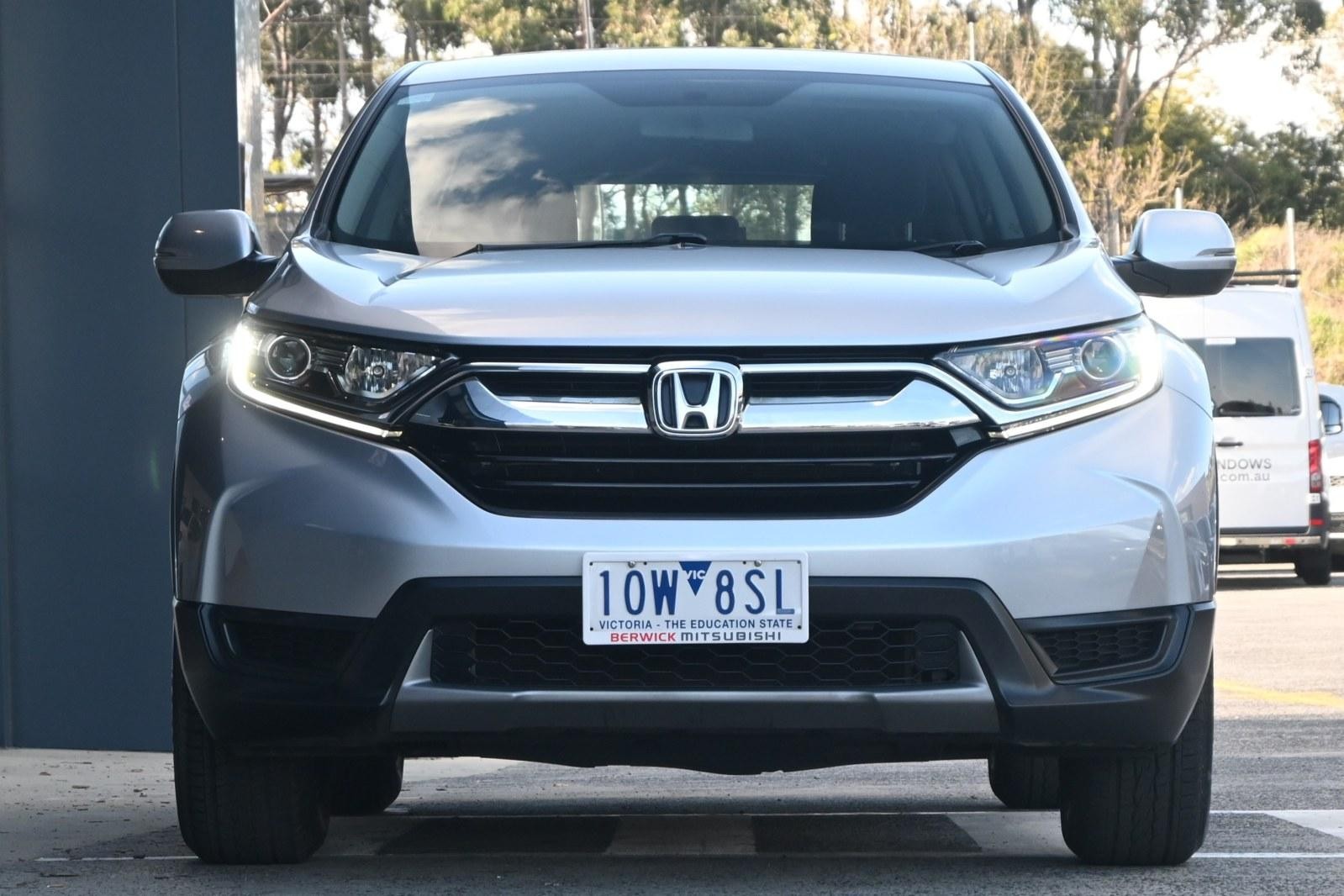 Honda Cr-v image 2