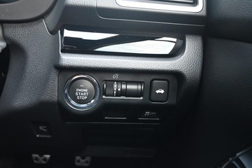 https://dvg-vehicle-assets.s3.amazonaws.com/U14646/423421pads5vfly58diq965kt.jpg