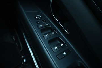 https://dvg-vehicle-assets.s3.amazonaws.com/U14657/8opc4flnamhc58mgo08ty2e2x.jpg