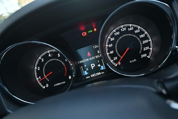 https://dvg-vehicle-assets.s3.amazonaws.com/U14677/7rbgyd6vz60tridrxm0b7igru.jpg