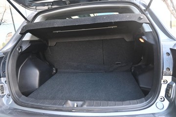 https://dvg-vehicle-assets.s3.amazonaws.com/U14677/evqdlx4eixrgymmzv6v8jhgus.jpg