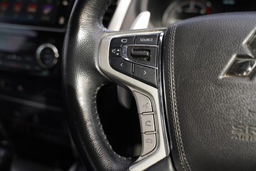https://dvg-vehicle-assets.s3.amazonaws.com/U14764/8y56dez9b8fbrgvql1gcalb0s.jpg