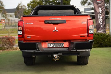 https://dvg-vehicle-assets.s3.amazonaws.com/U14764/a539ue2jdhh1gptxsun9zi1mc.jpg