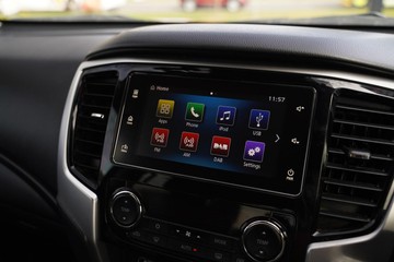https://dvg-vehicle-assets.s3.amazonaws.com/U14764/dz0ekwfoyxq7phyptgujctsfl.jpg