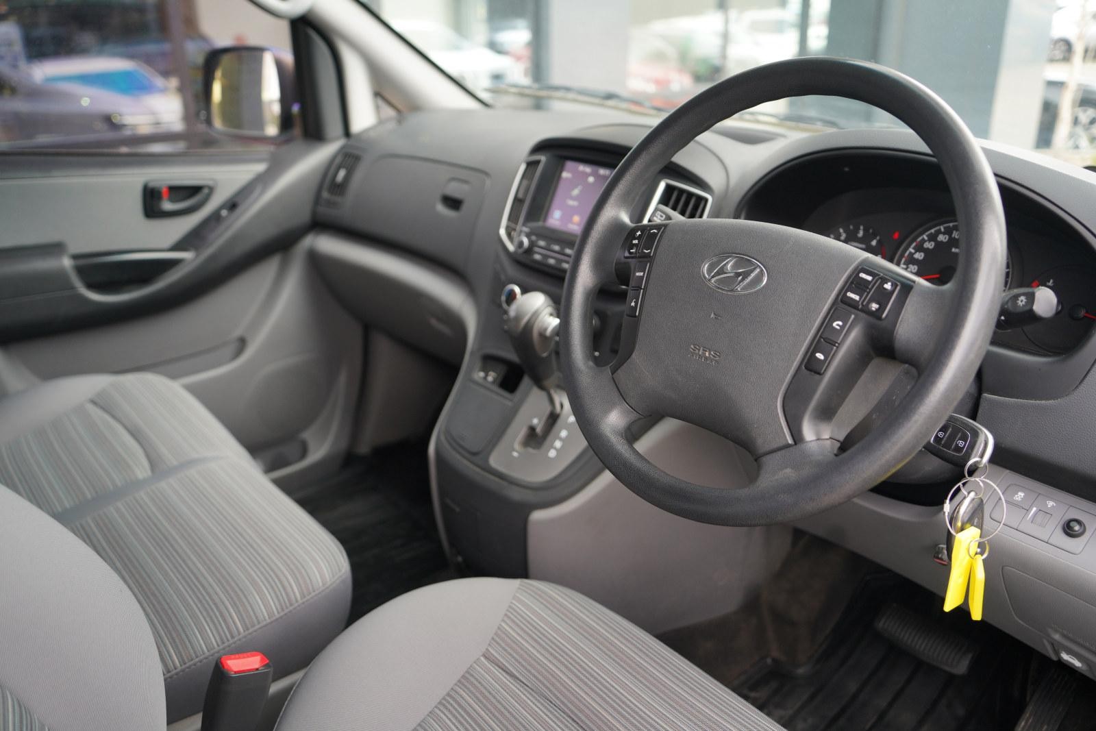 Hyundai Iload image 3