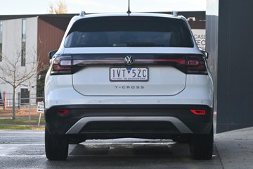 https://dvg-vehicle-assets.s3.amazonaws.com/U14830/37hoqqr6qlrb2ptcsm1rr4ee6.jpg