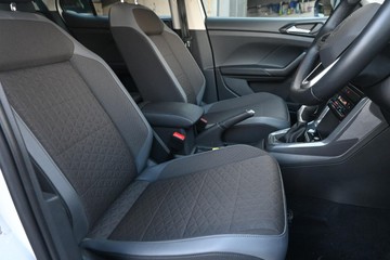 https://dvg-vehicle-assets.s3.amazonaws.com/U14830/80lq022e2hd8e2mjpb2n1ndhq.jpg