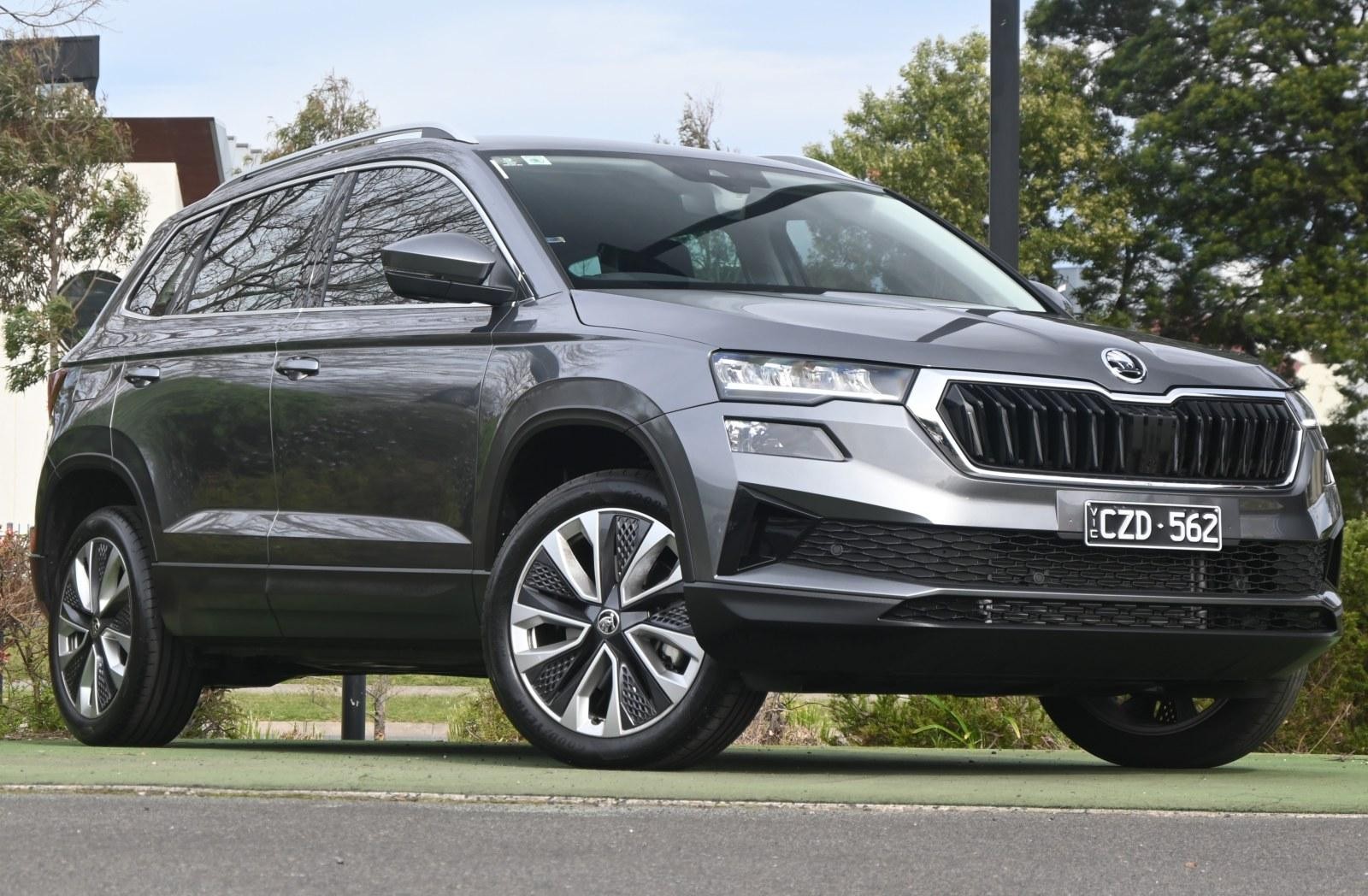 Skoda Karoq image 1