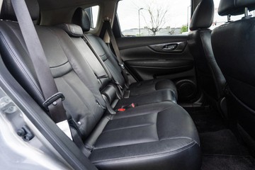 https://dvg-vehicle-assets.s3.amazonaws.com/U14982/aujr9x5ouefqtagi31z944xja.jpg