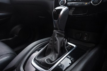 https://dvg-vehicle-assets.s3.amazonaws.com/U14982/objjpst4itqqkg8gg6dj0r9e.jpg