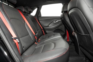 https://dvg-vehicle-assets.s3.amazonaws.com/U14993/1o2p91hqntlk3puxxph1ttdyl.jpg